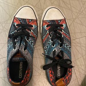 Women’s Converse All Stars Size 8 Aztec print